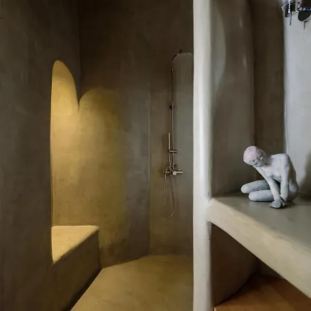 Treasures Art Apartment